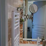 Feels Like Juan Flore - Air-conditioned Furnished With Terrace & Parking Апартаменти Антіб